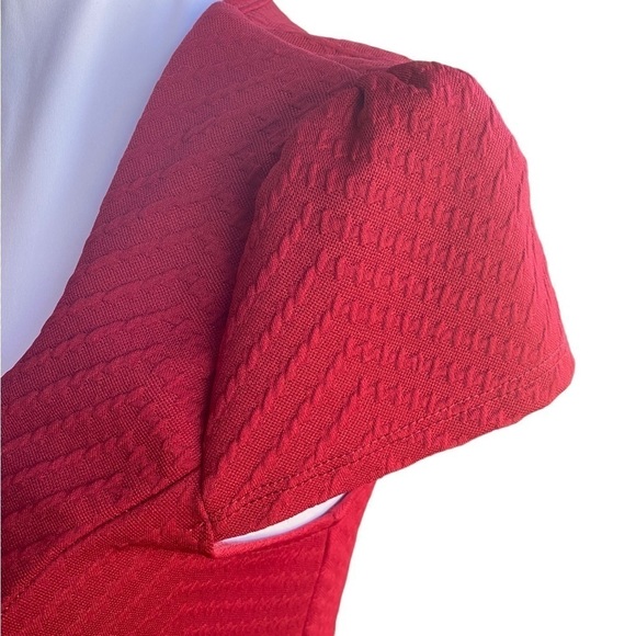 WINDSOR CAP SLEEVE BURGUNDY MIDI DRESS - Picture 5 of 9